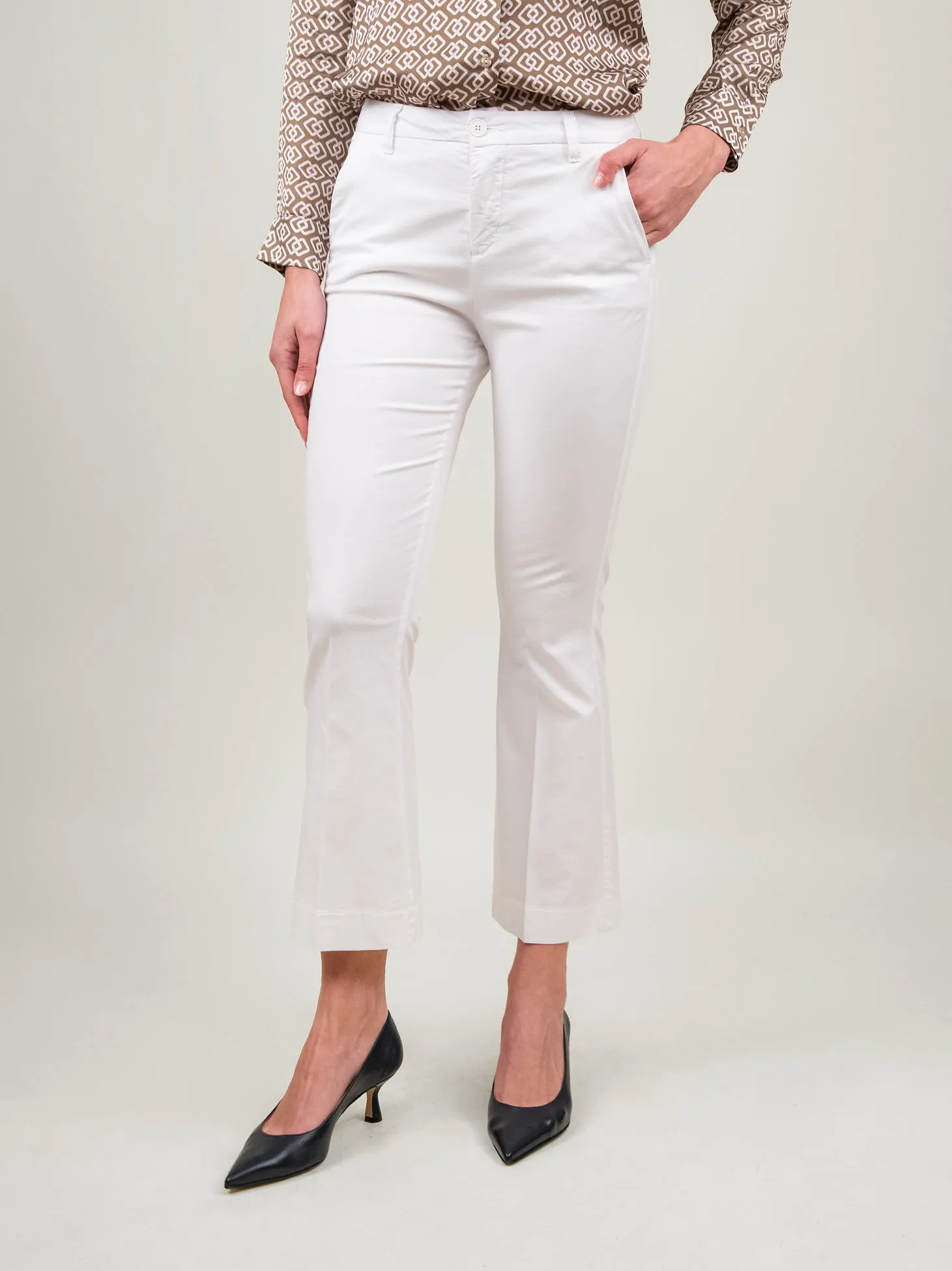 PANTALONE A TROMBETTA IN COTONE BIANCO