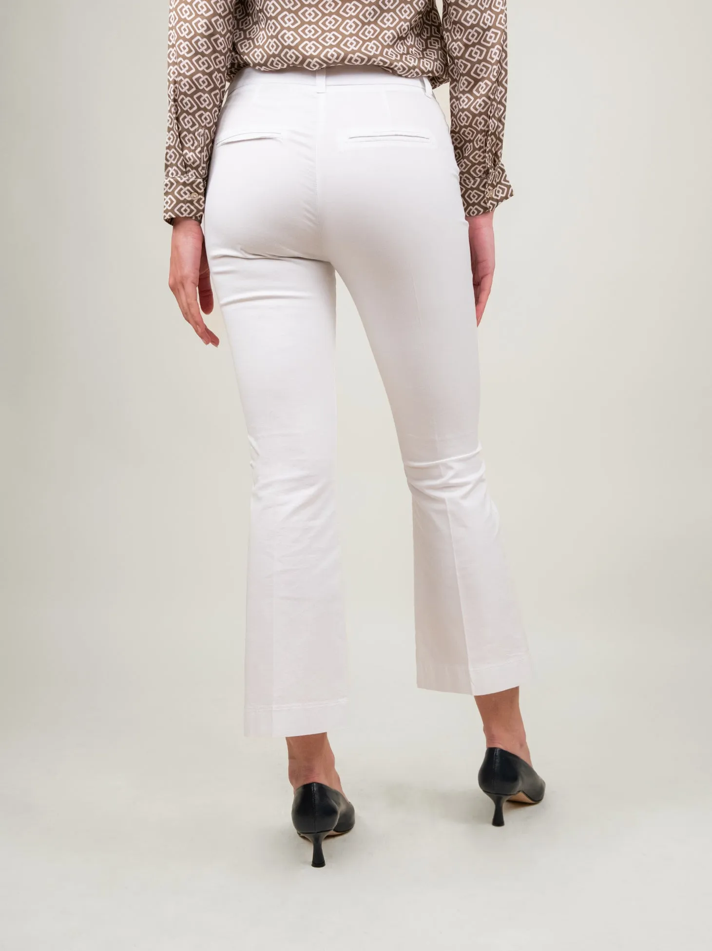 PANTALONE A TROMBETTA IN COTONE BIANCO