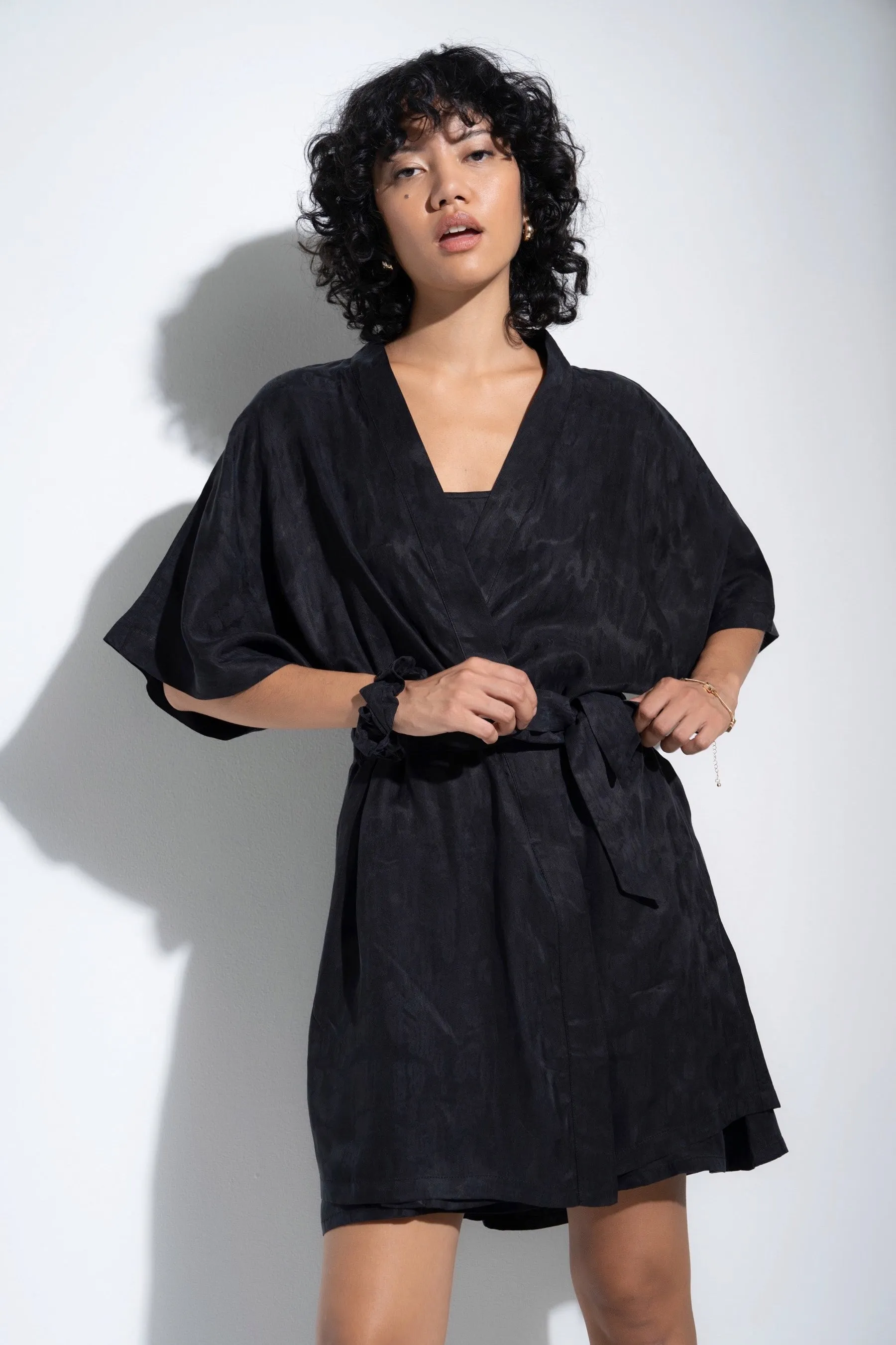 The Short Robe - Black